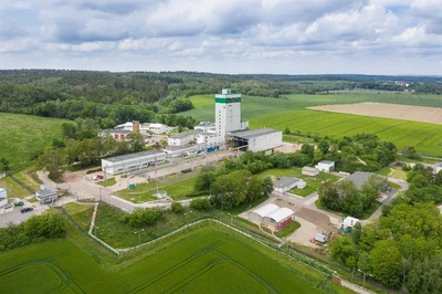 Luftbildaufnahme mit Blick auf das Betriebsgelände des Endlagers Morsleben